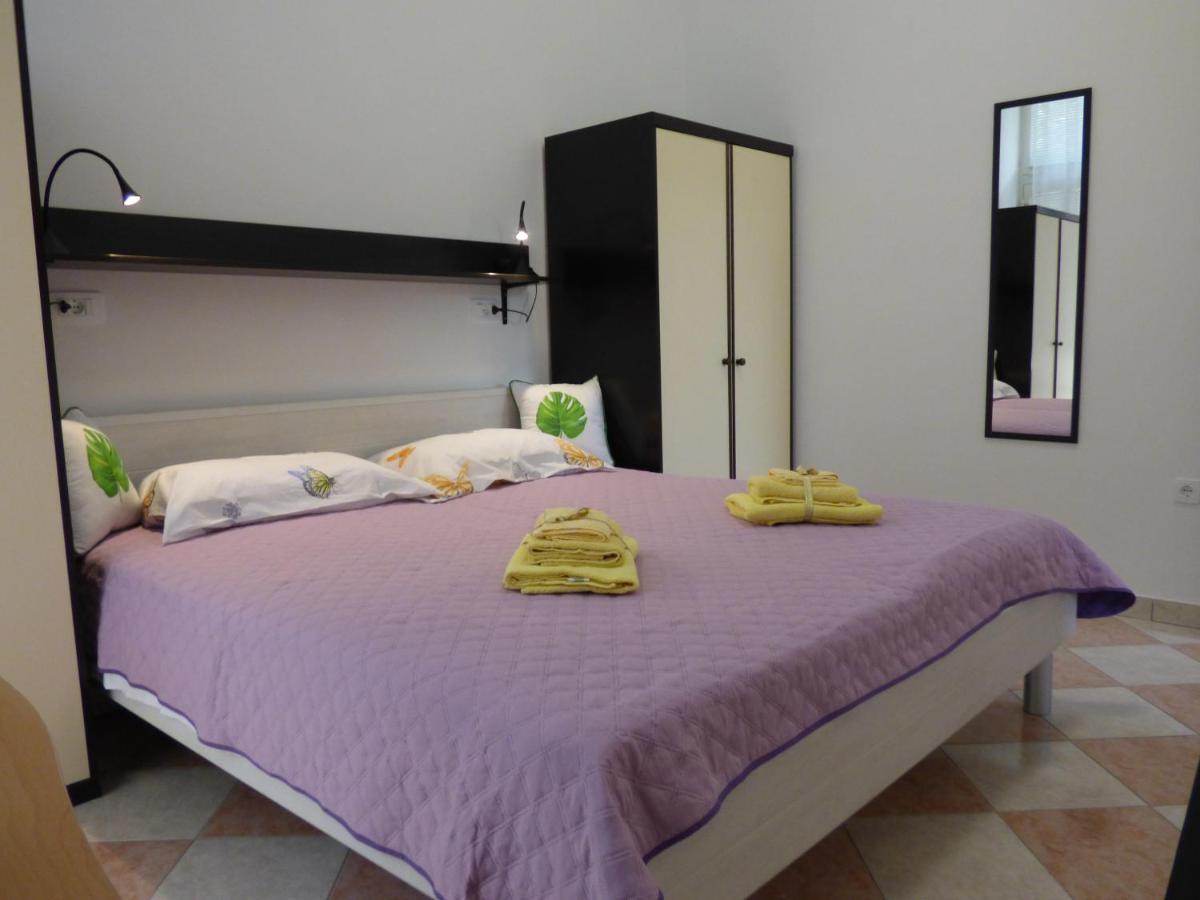 Apartman Mira Spalato Esterno foto