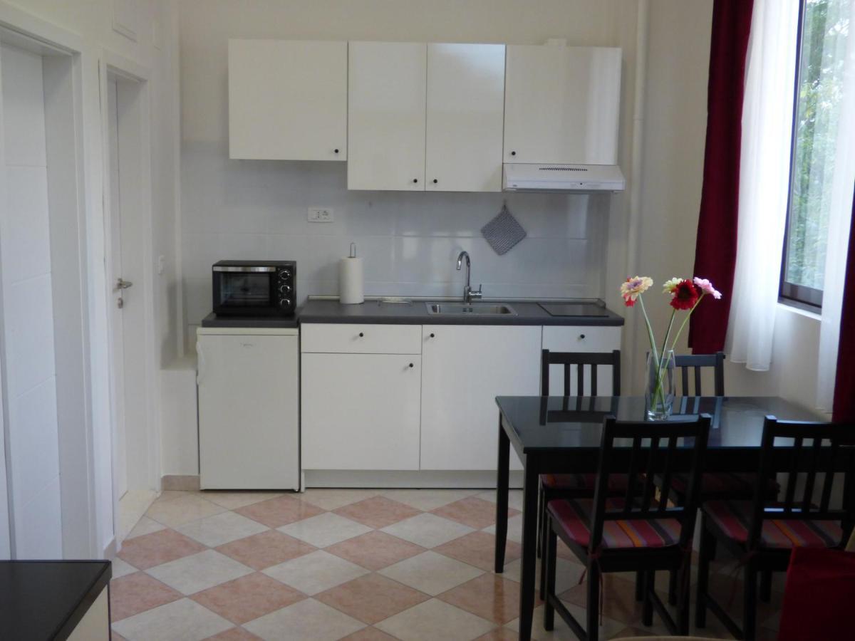 Apartman Mira Spalato Esterno foto