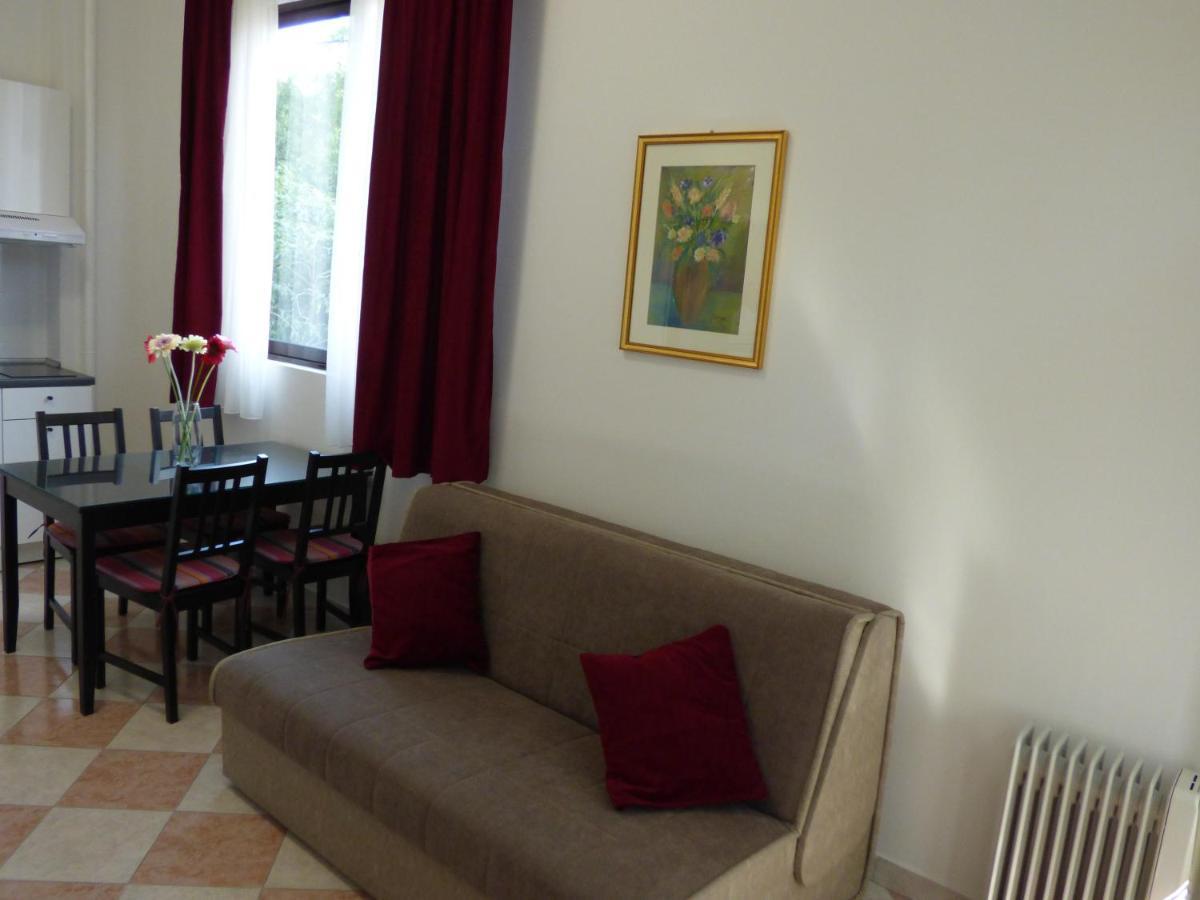 Apartman Mira Spalato Esterno foto